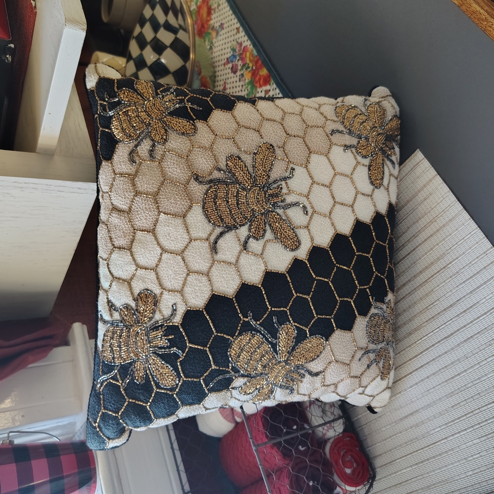 (SOLD)Mackenzie-Childs Bee Patterned Black and White Cushion